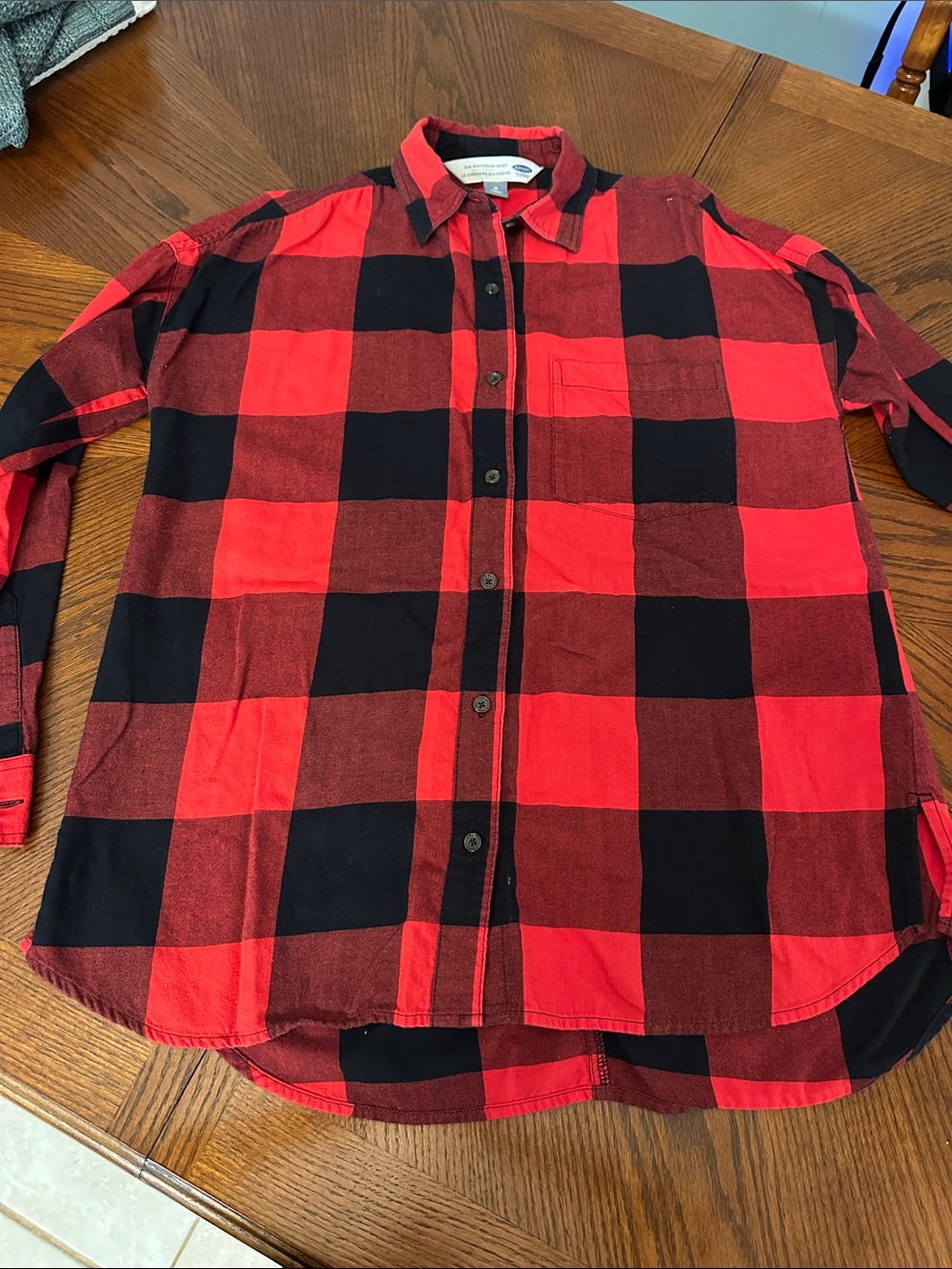 Women’s Red & Black Buffalo Plaid Button-Up Shirt